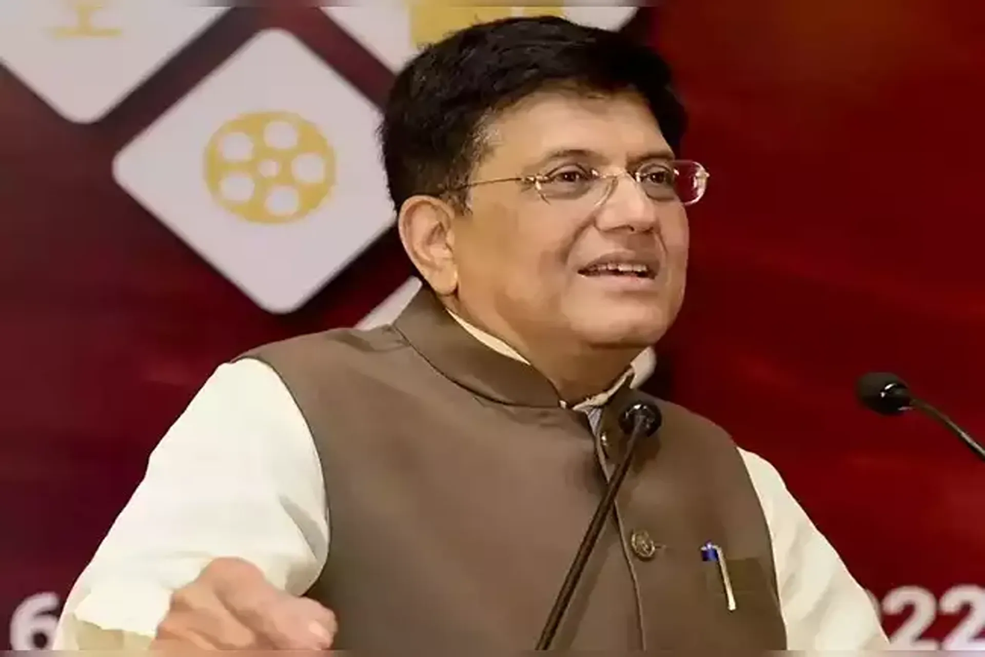 Commerce-minister-Piyush-Goyal-invites-big-small-retailers-to-join-ONDC-Banner